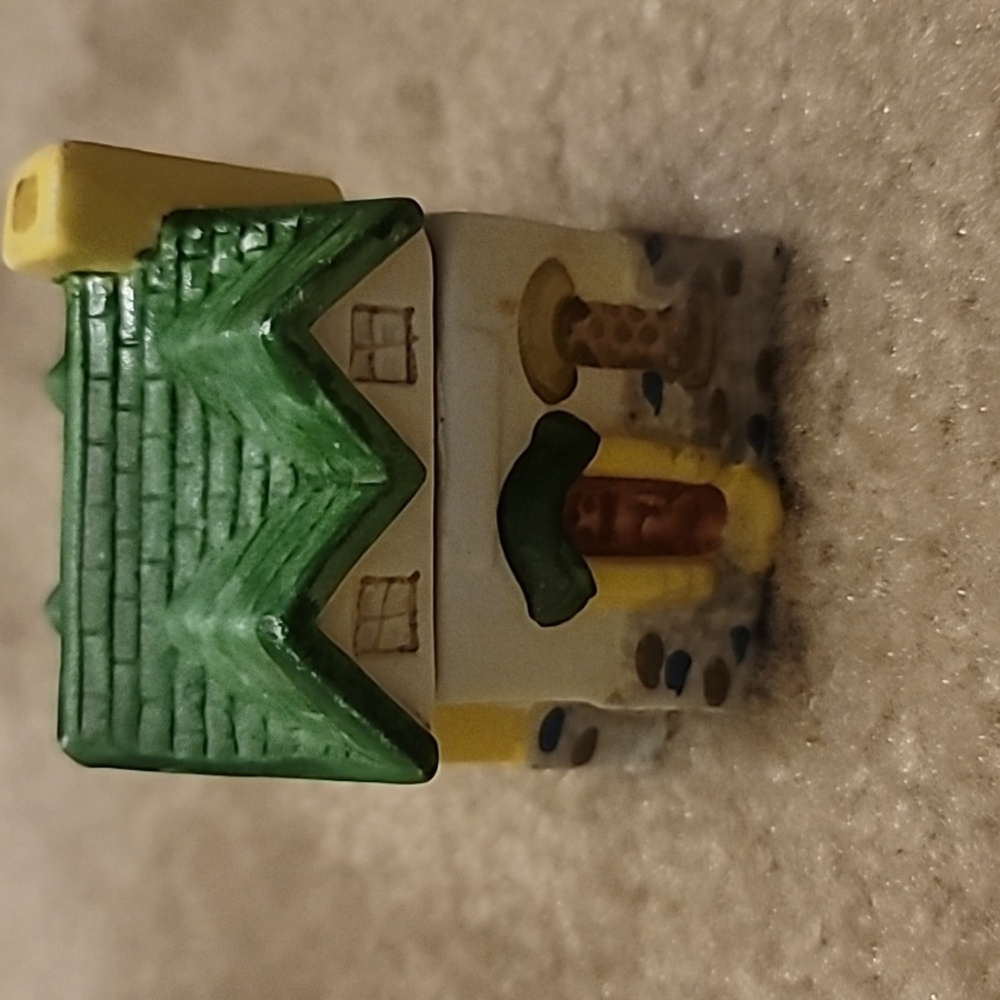 Vintage Porcelain Trinket Box House